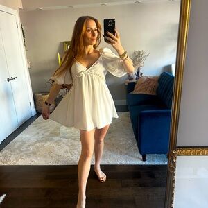 In The Style Lorna Luxe mini dress with balloon skirt